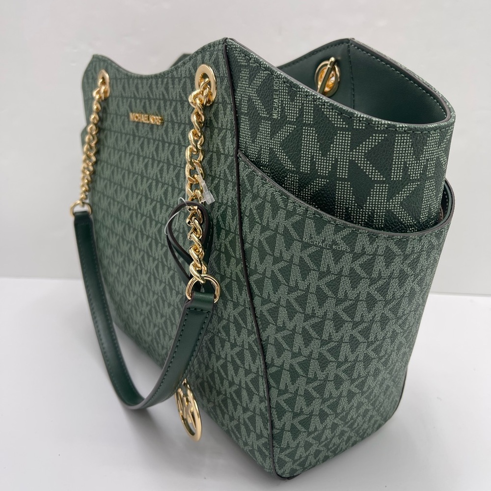MICHAEL KORS
Jet Set Travel Large Signature Chain Shoulder Tote Bag
Moss
NWT - Picture 3 of 16